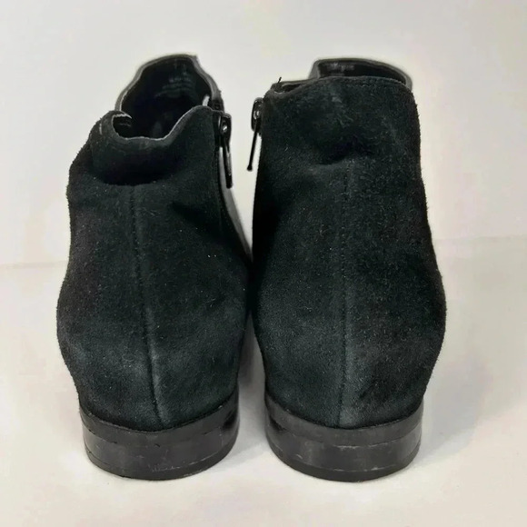 Nine West black leather suede flat ankle booties, studded, Size 7.5M - Picture 5 of 9